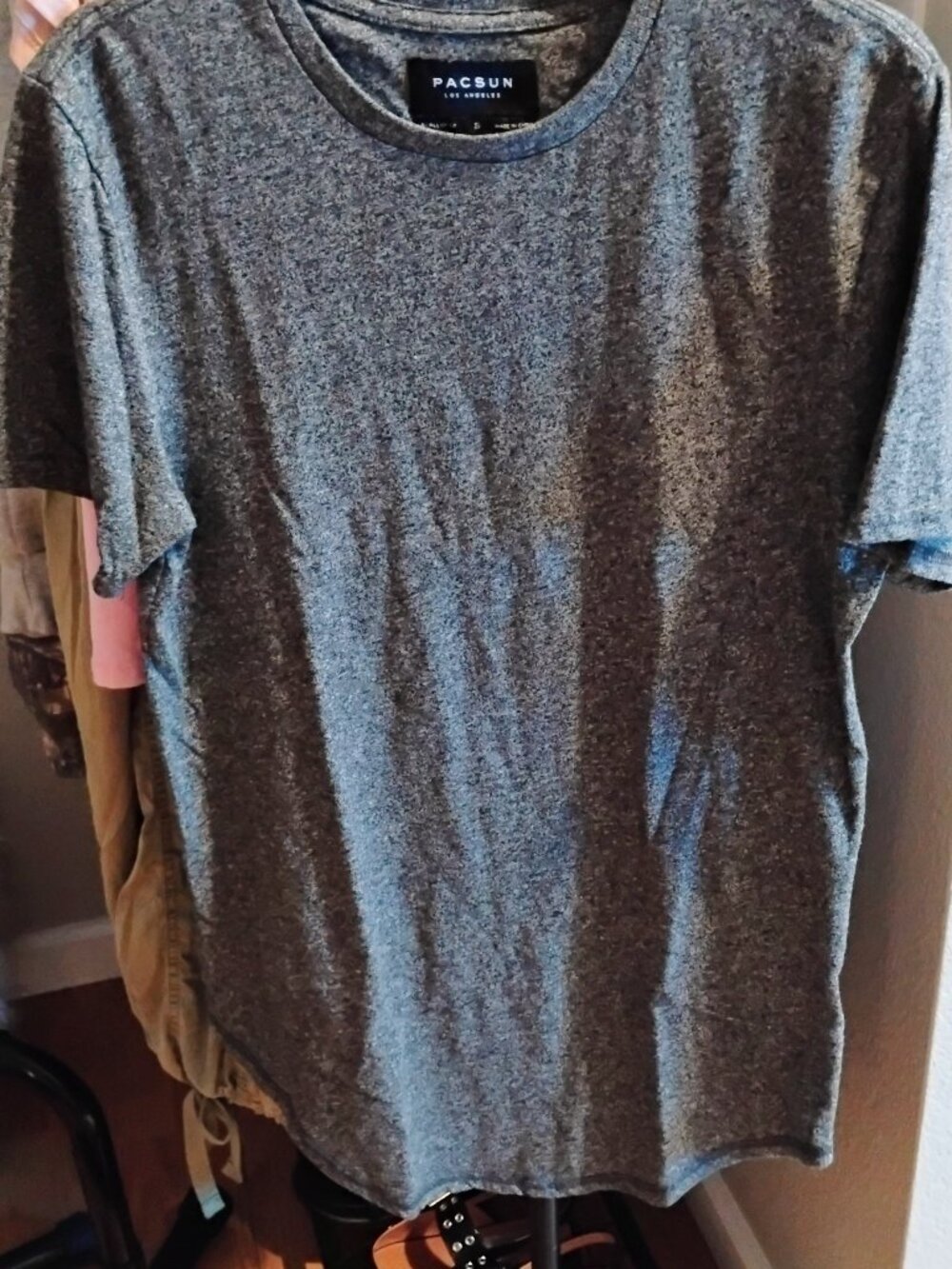 Men's Pacsun Scallop Fit Gray T-shirt